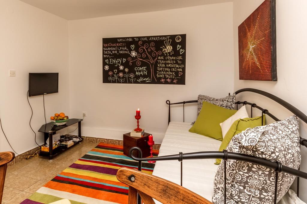 Apartment Dalmatian Cottage Spalato Esterno foto