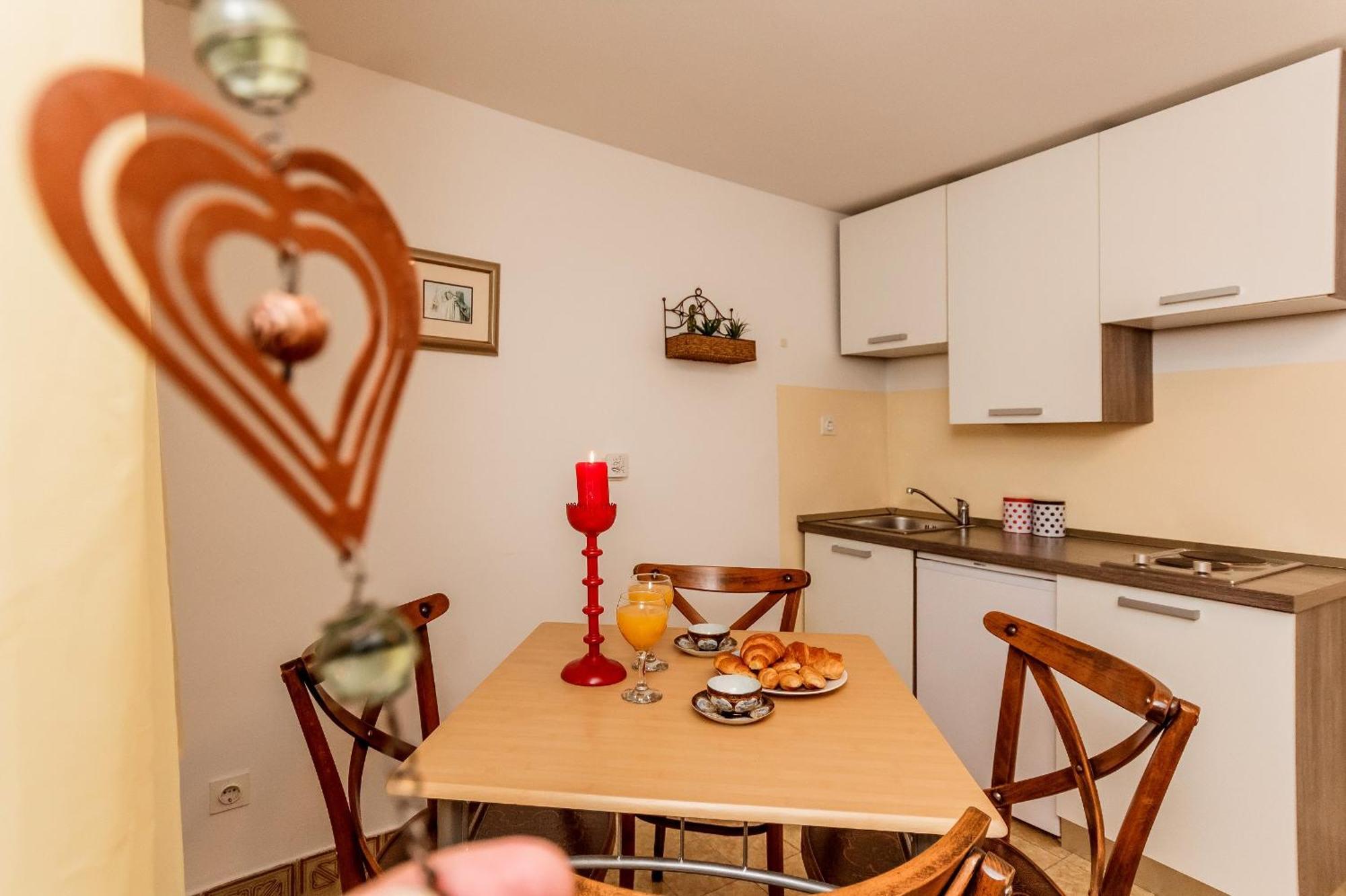 Apartment Dalmatian Cottage Spalato Esterno foto